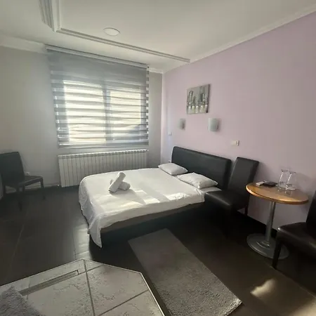 Aparthotel Bela Ruza 3*